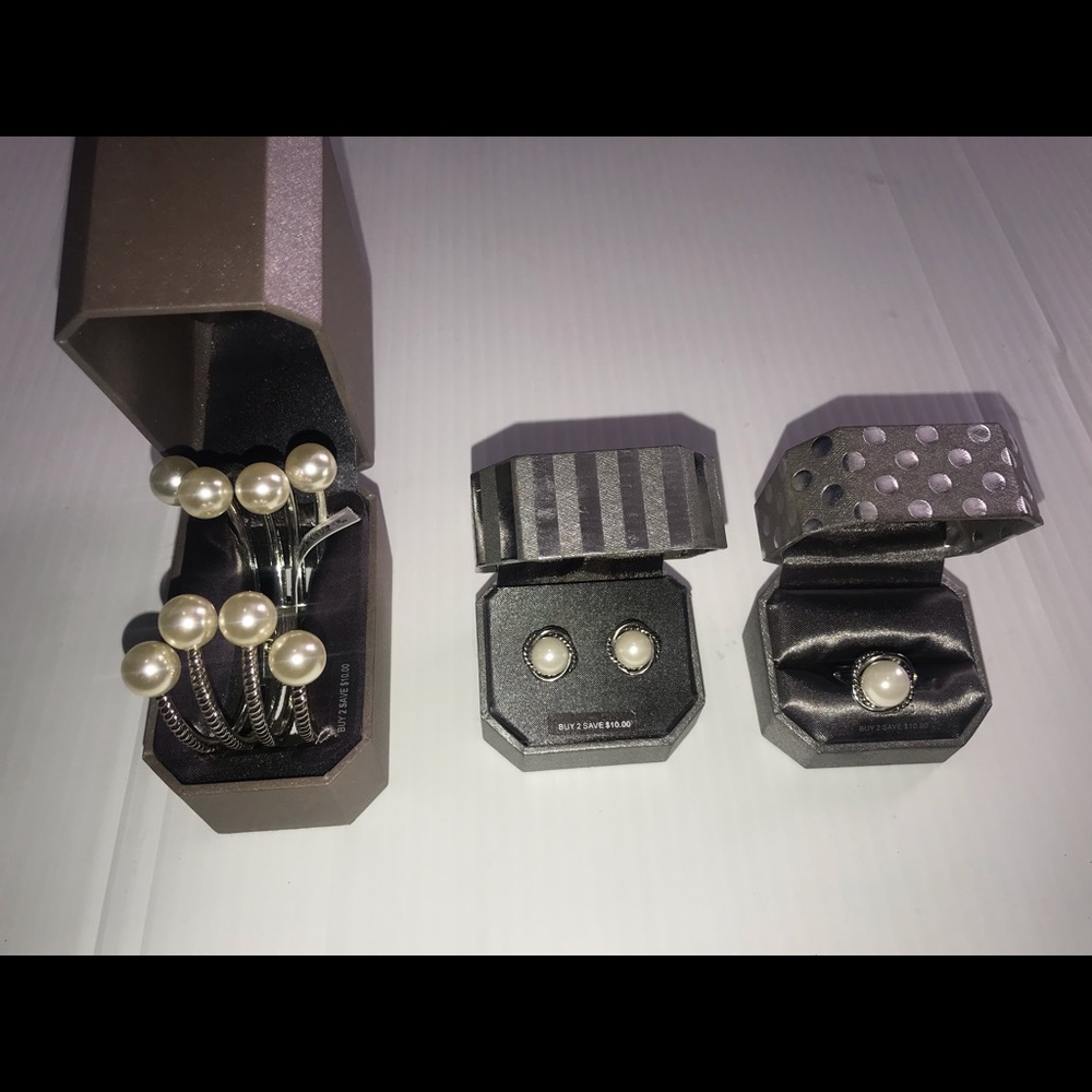 Dillard’s Faux Pearl & Silver Jewelry (Bracelet, Earrings & Ring)  NEVER WORN